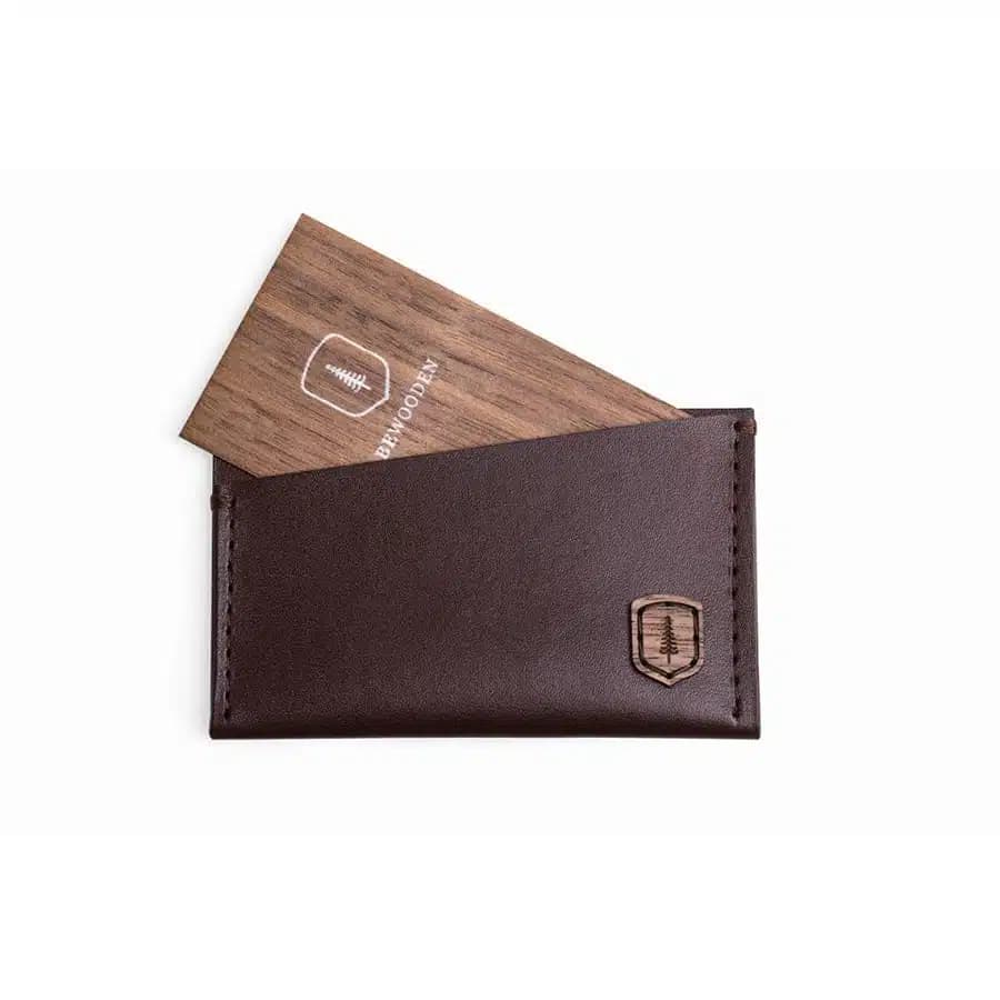 Bewooden kožené pouzdro na karty Brunn - náhled 3