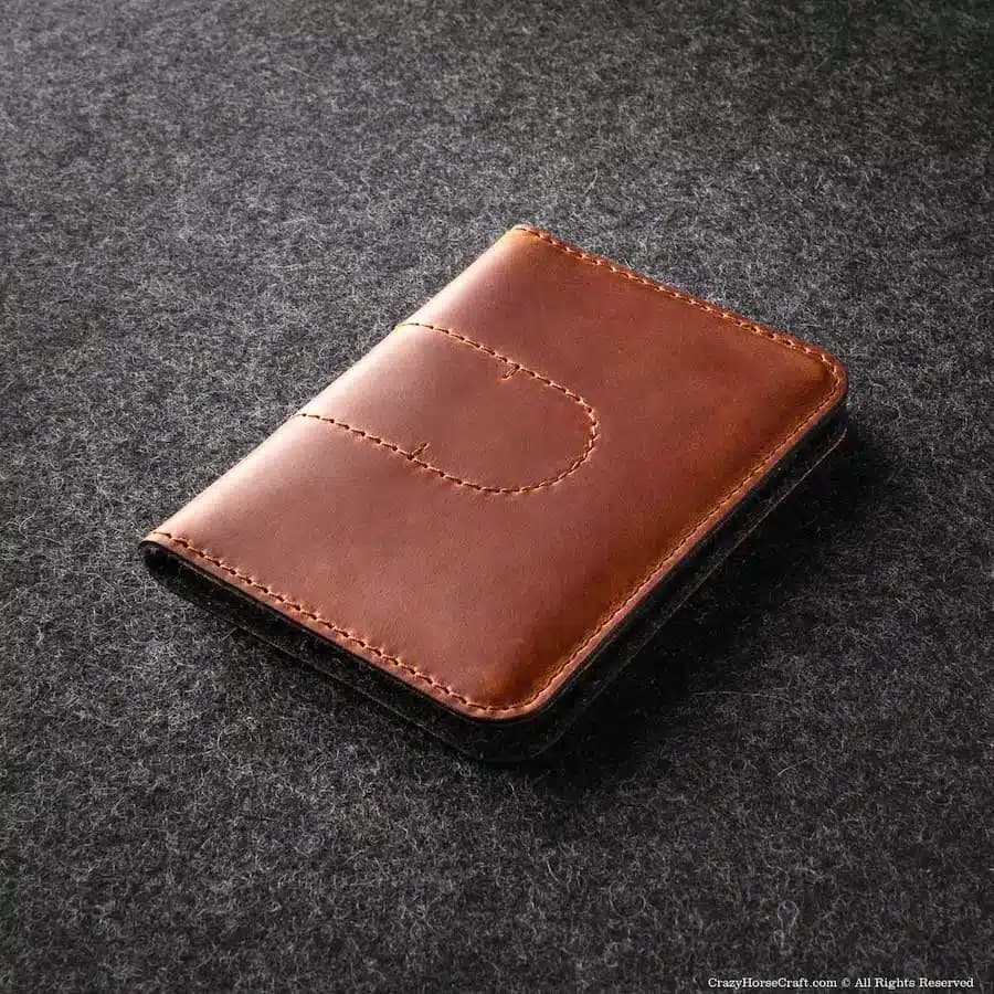 Crazy Horse Craft Kožená peněženka na pas a airtag classic brown - náhled 5