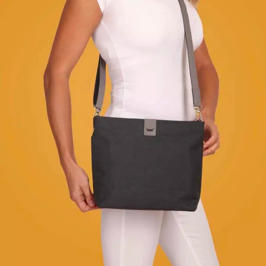 Vuch Dámská crossbody kabelka na zip Jerkan 6l - náhled 2