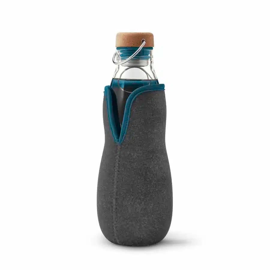 Black + Blum Skleněná láhev na vodu s aktivním uhlím ocean 650ml - náhled 2