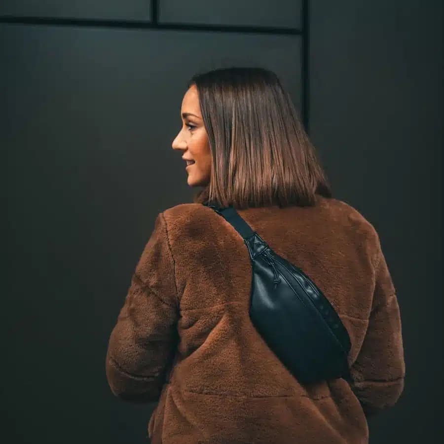 Johnny Urban Crossobody ledvinka z umělé kůže Toni béžová 2l - náhled 2