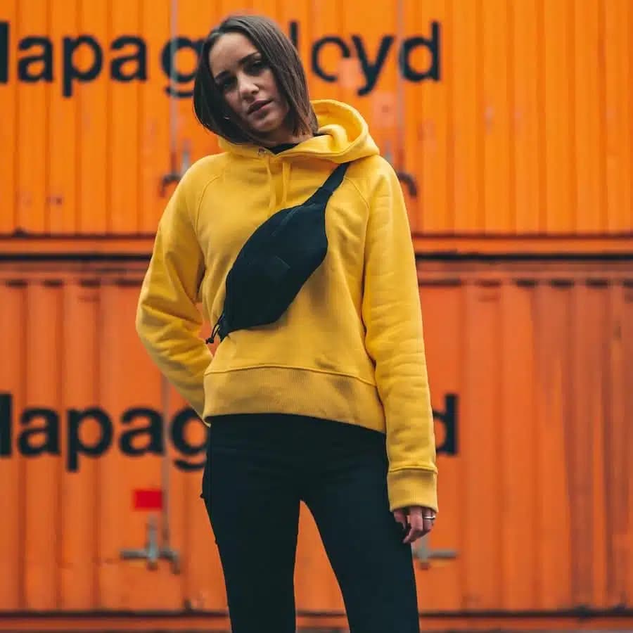 Johnny Urban Plátěná crossbody ledvinka Toni antracit 2l - náhled 2