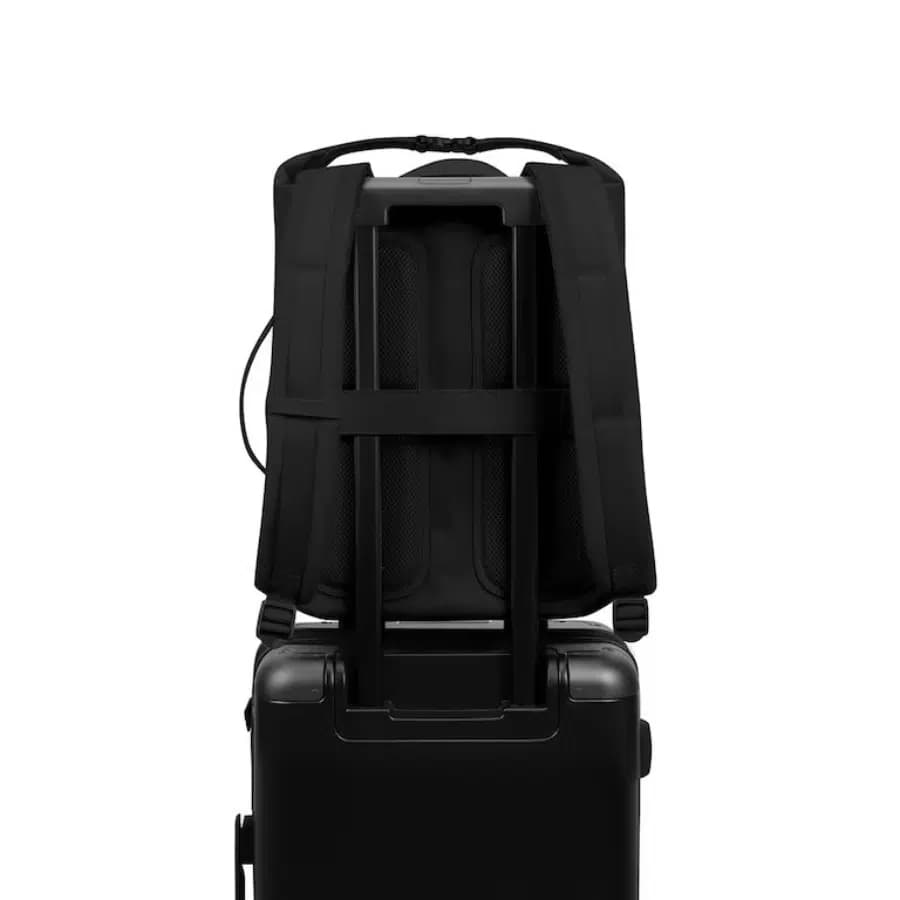 Kapten & Son Městský batoh na notebook Osby all black 16l - náhled 3