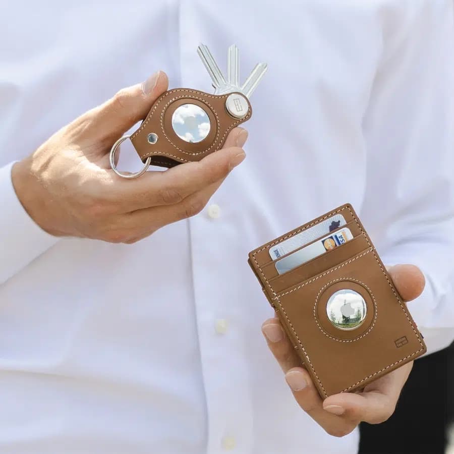 Kožená peněženka na karty Essenziale Airtag Garzini Camel Brown - náhled 2