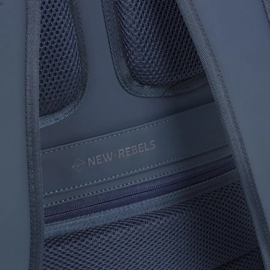 New Rebels Nepromokavý rolovací batoh William Blue Navy 19l - náhled 3