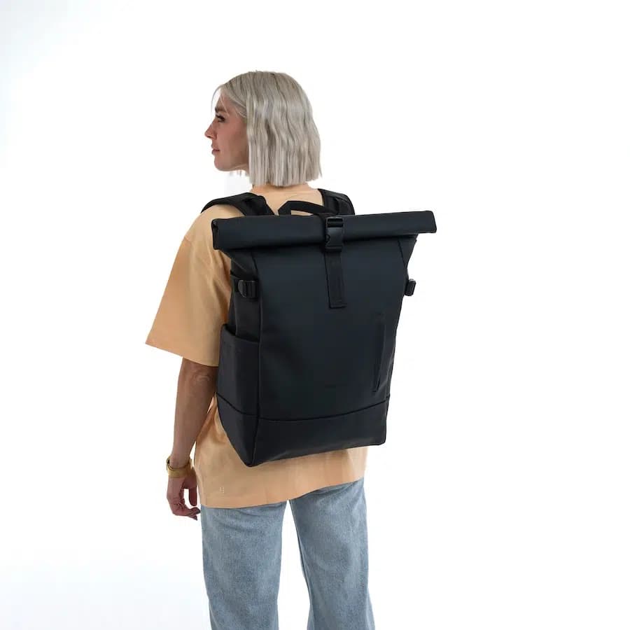 Johnny Urban voděodolný rolovací batoh Harvey Large béžový 30l - náhled 2