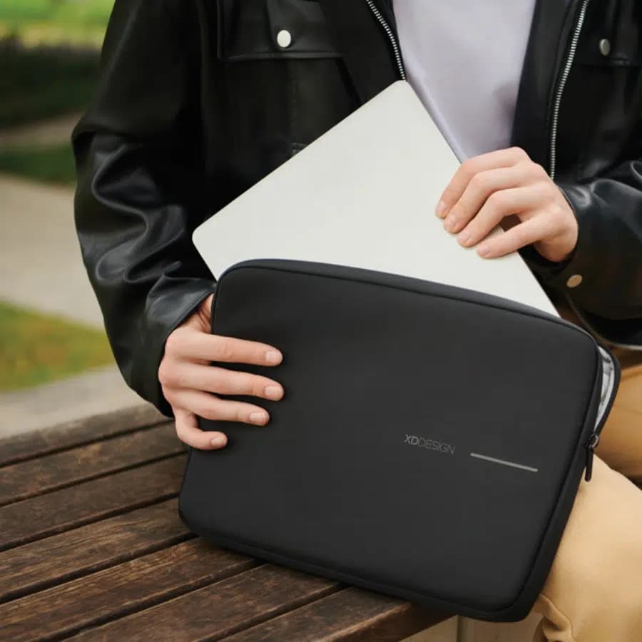 XD Design Pouzdro na notebook černé 14" - náhled 2