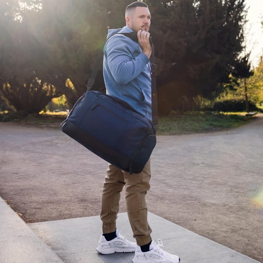 Vuch Velká cestovní taška Zyro blue 41l - náhled 2