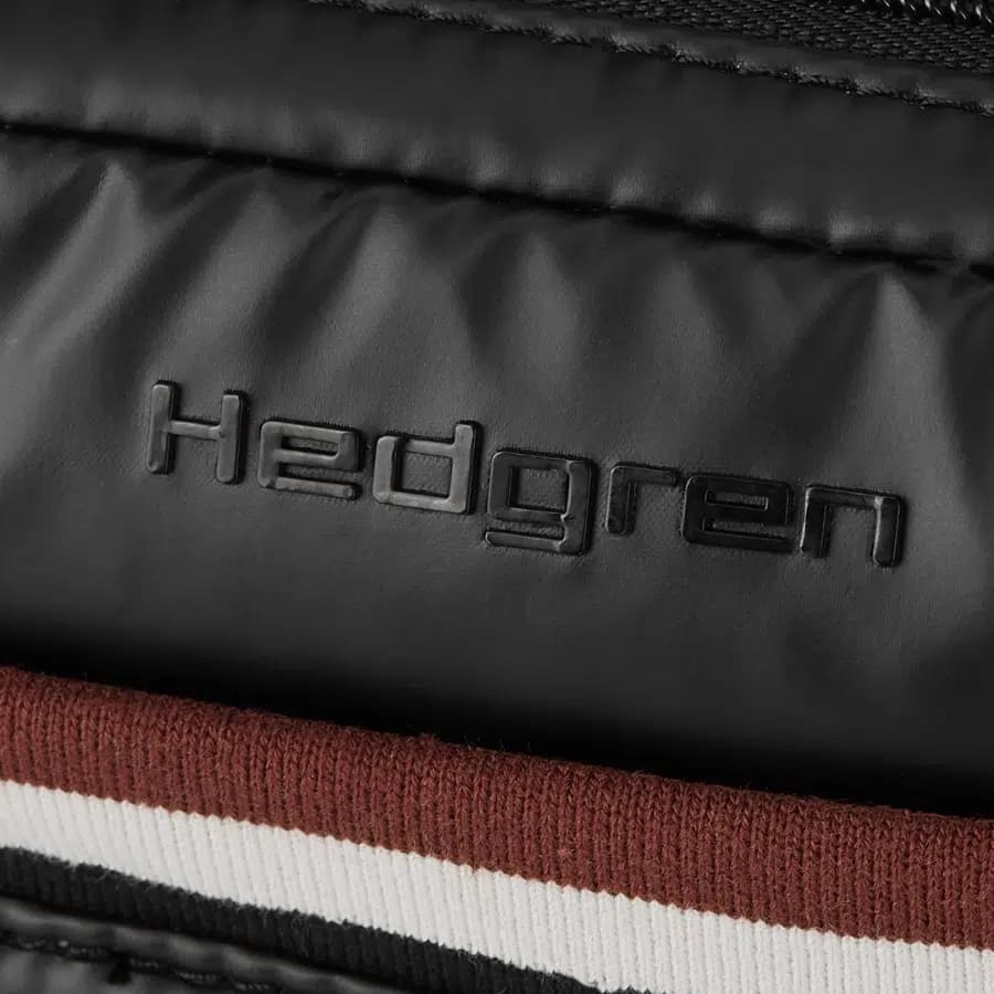 Hedgren Prošívaná crossbody ledvinka Cocoon Snug Black 1l - náhled 5